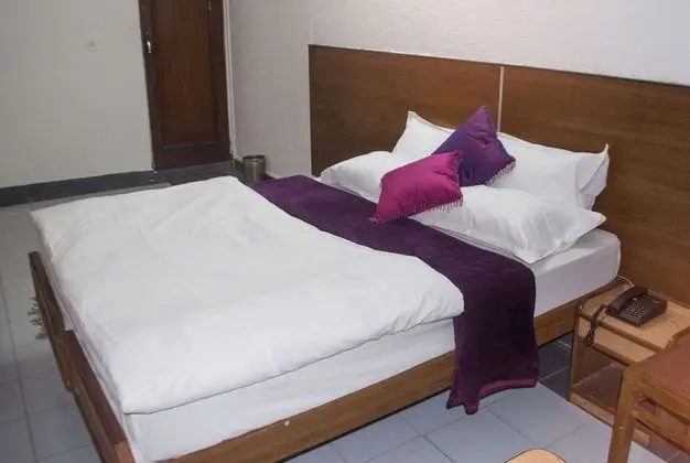 Tek Büyük Yataklı Oda (Air Conditioned)