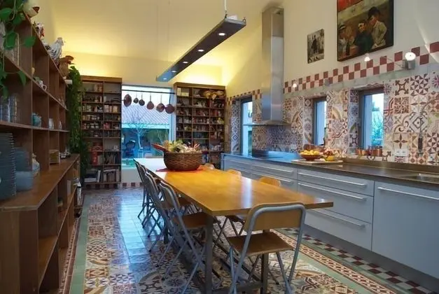 Design Tek Büyük veya İki Ayrı Yataklı Oda, Özel Banyo, Avlu Manzaralı (Zemara)