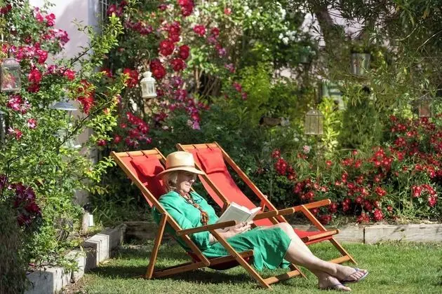 Design Tek Büyük veya İki Ayrı Yataklı Oda, Özel Banyo, Avlu Manzaralı (Zemara)