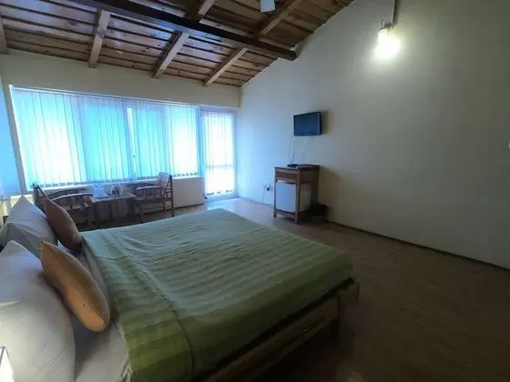 Luxury Tek Büyük Yataklı Oda