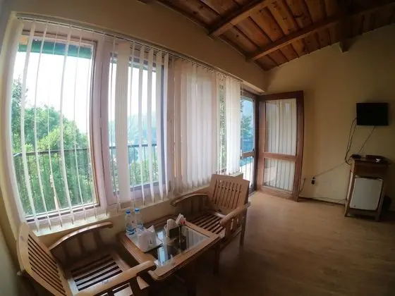 Luxury Tek Büyük Yataklı Oda