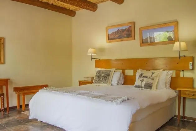 Kingfisher Semi-Luxury Double / Twin Room
