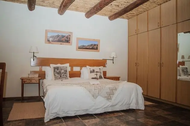 Kingfisher Semi-Luxury Double / Twin Room