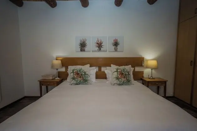 Kingfisher Semi-Luxury Double / Twin Room