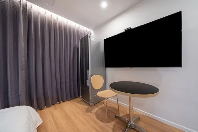 Standard Tek Büyük Yataklı Oda