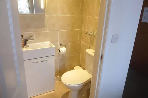 Tek Büyük Yataklı Oda, Banyolu/Duşlu, Liman Manzaralı (Room2)