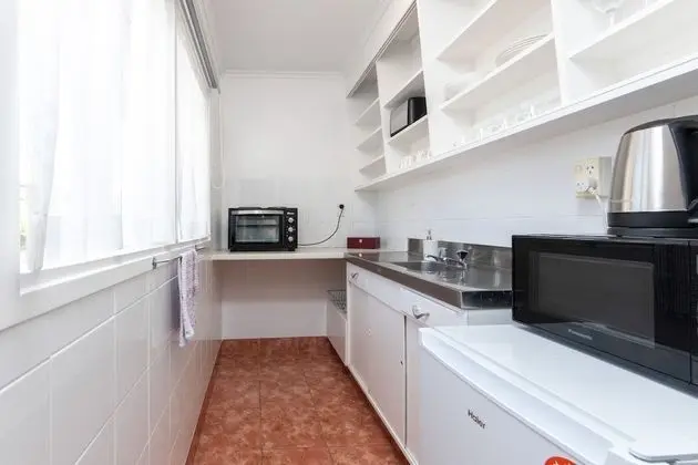Deluxe Süit, 1 Yatak Odası, Küçük Mutfak, Bahçe Manzaralı (Unit 2)