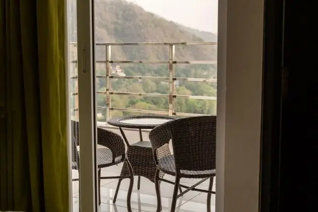 Deluxe Oda, Balkon, Nehir Manzaralı