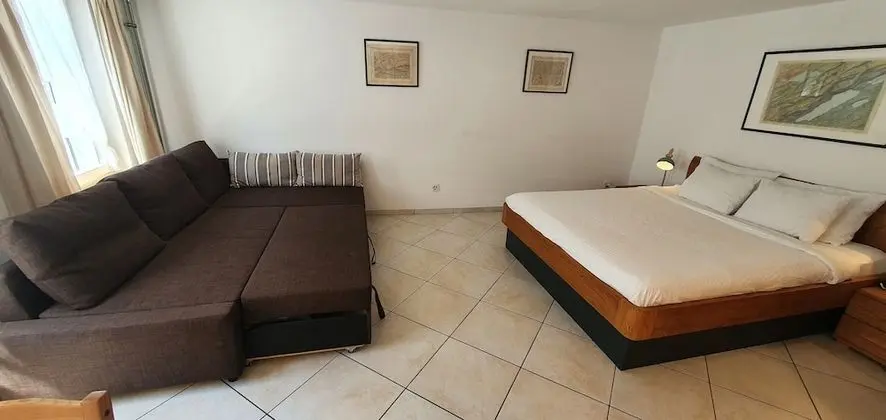 Apart Daire, Sigara İçilmez, Küçük Mutfak