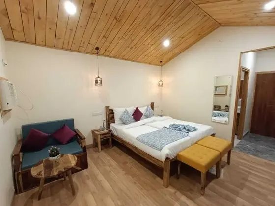 Deluxe Tek Büyük Yataklı Oda