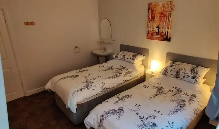 Standard İki Ayrı Yataklı Oda, Ortak Banyo