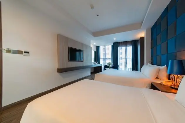 Deluxe Üç Kişilik Oda, Şehir Manzaralı