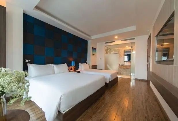 Deluxe Üç Kişilik Oda, Şehir Manzaralı