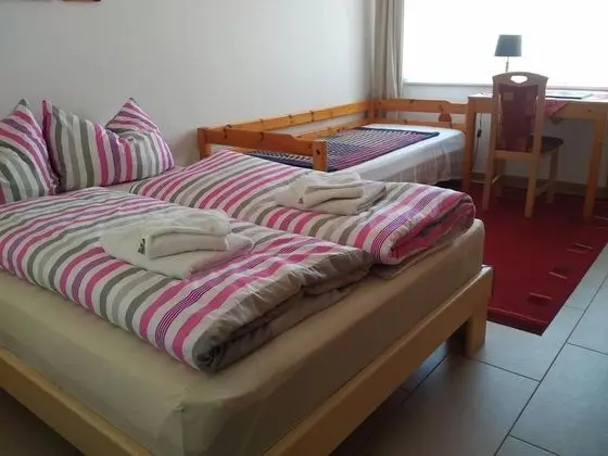 Tek Büyük Yataklı Oda, Sigara İçilmez, Ortak Banyo