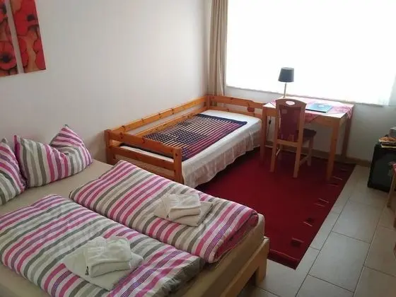 Tek Büyük Yataklı Oda, Sigara İçilmez, Ortak Banyo