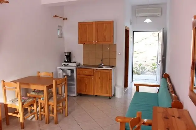 Stüdyo (for 3)