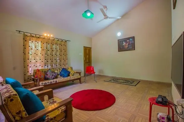 Family Tek Büyük Yataklı Oda, 2 Yatak Odası, Sigara İçilebilir, Bahçe Manzaralı