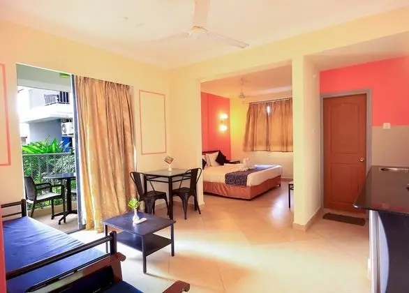 Honeymoon Suite with Balcony and Pool View