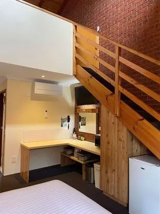 Çatı Katı (Loft) (Split Level - Room 11)