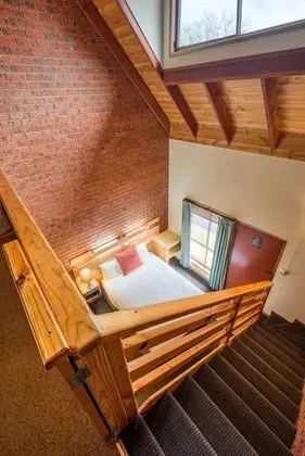 Çatı Katı (Loft) (Split Level - Room 11)