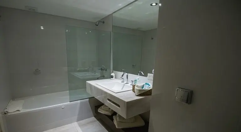 Superior Üç Kişilik Oda, Sigara İçilmez (1 double and 1 twin bed)