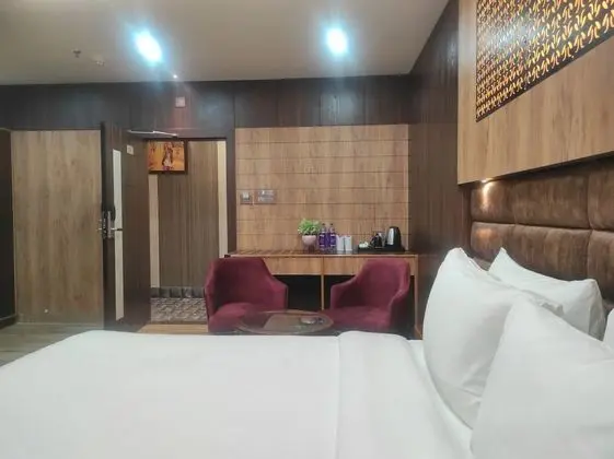 Royal Tek Büyük Yataklı Oda