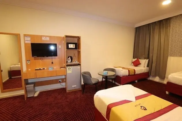 Üç Kişilik Oda