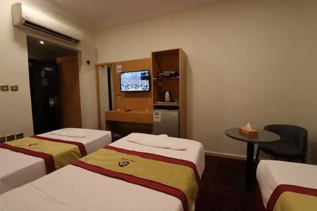 Üç Kişilik Oda
