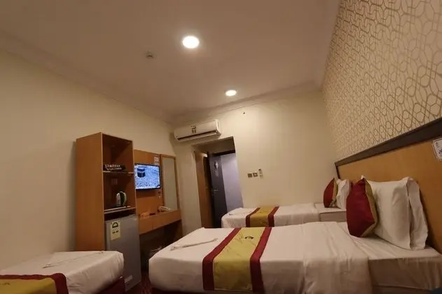 Üç Kişilik Oda