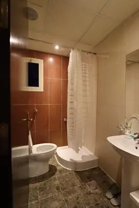 Üç Kişilik Oda