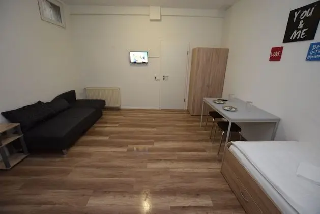 Apart Daire, 3 Yatak Odası (20-00)