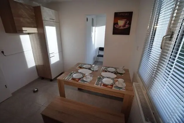 Apart Daire, 3 Yatak Odası (23-00)