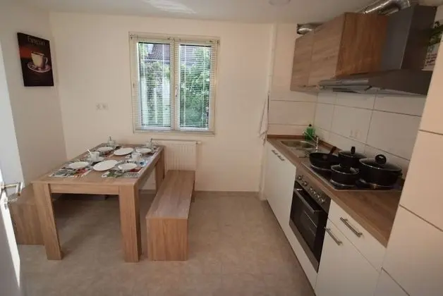Apart Daire, 3 Yatak Odası (23-00)