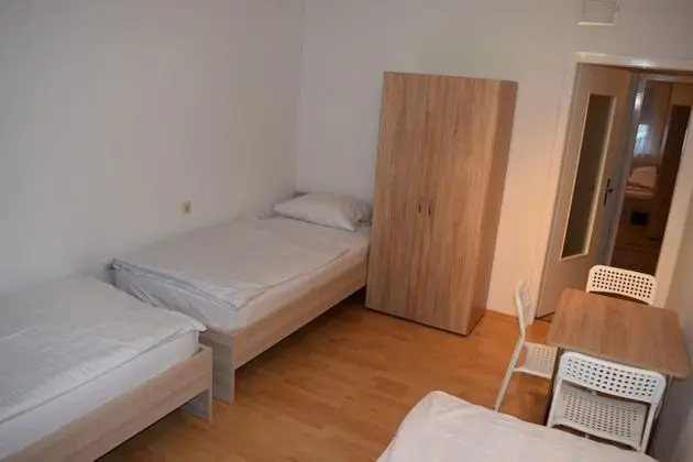 Apart Daire, 2 Yatak Odası (42-00)