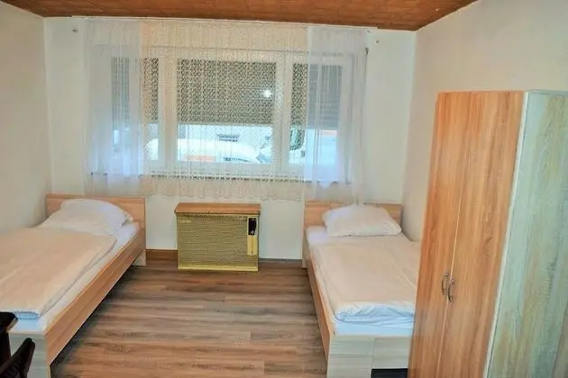 Apart Daire, 2 Yatak Odası (42-00)