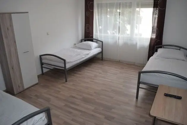 Basic Apart Daire, 3 Yatak Odası (45-00)