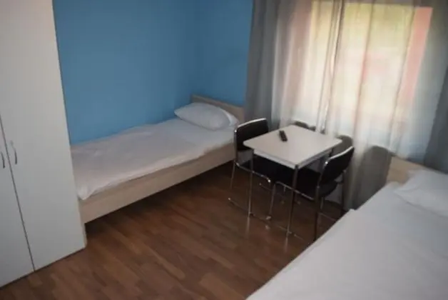 Apart Daire, Birden Çok Yatak Odası (49-00)