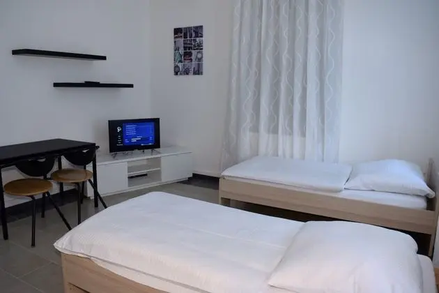 Apart Daire, 2 Yatak Odası (54-00)