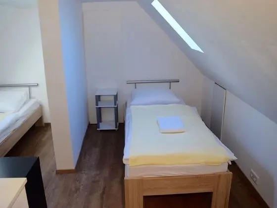 Apart Daire, Birden Çok Yatak Odası (63-00)