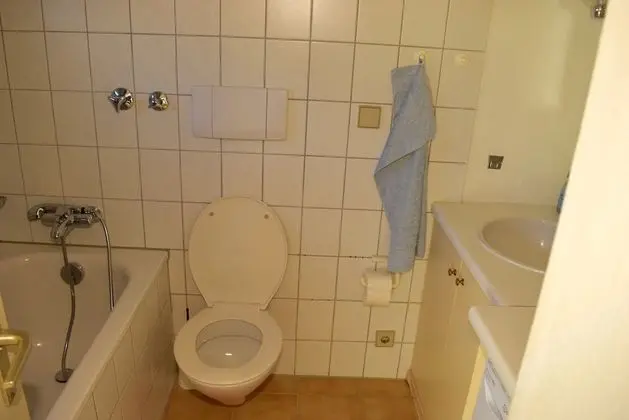 Apart Daire, Birden Çok Yatak Odası (64-00)