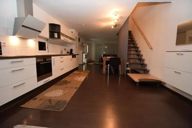 Apart Daire, 3 Yatak Odası (80-00)