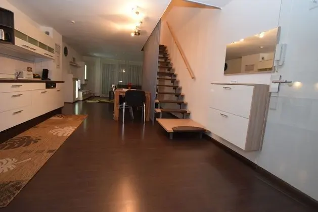 Apart Daire, 3 Yatak Odası (80-00)
