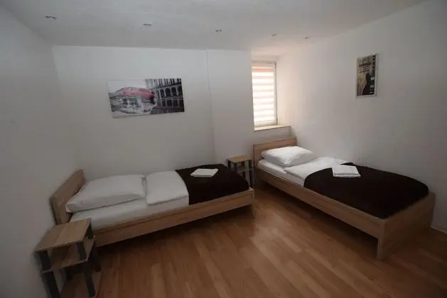 Apart Daire, 2 Yatak Odası (81-00)