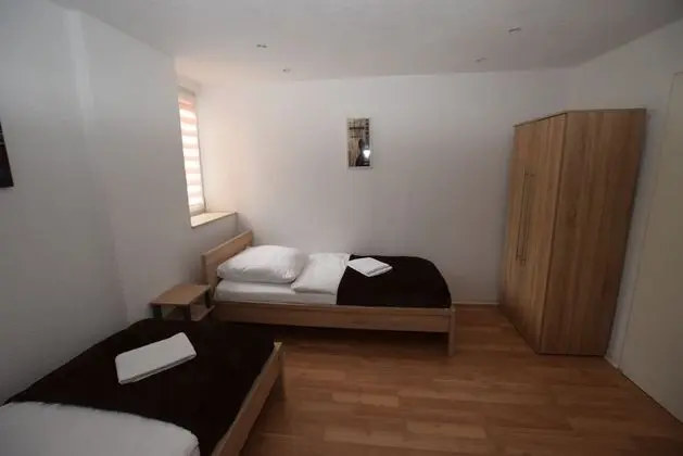Apart Daire, 2 Yatak Odası (81-00)
