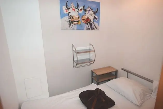 Apart Daire, 2 Yatak Odası (85-00)