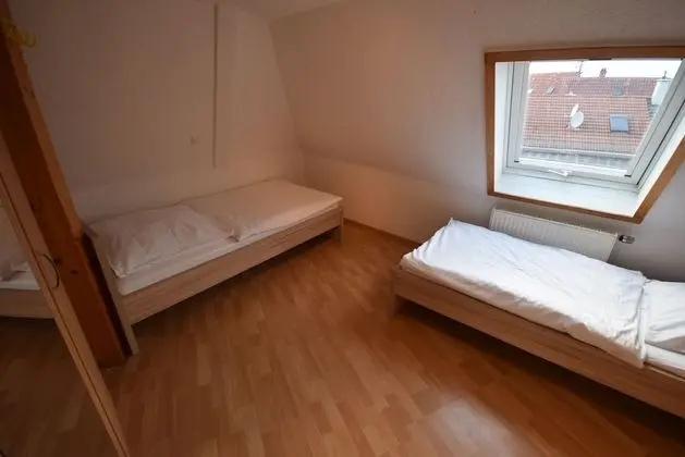 Apart Daire, 4 Yatak Odası (77-00)