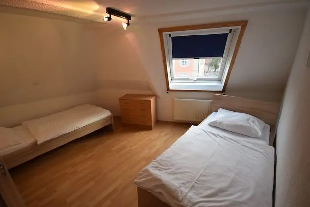 Apart Daire, 4 Yatak Odası (77-00)