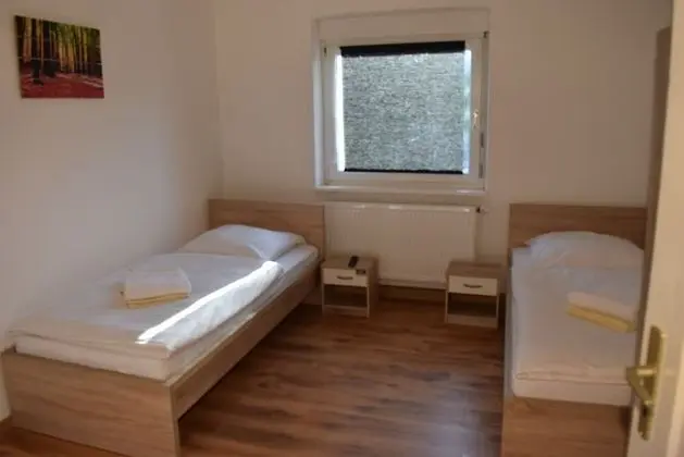 Apart Daire, 2 Yatak Odası (22-00)
