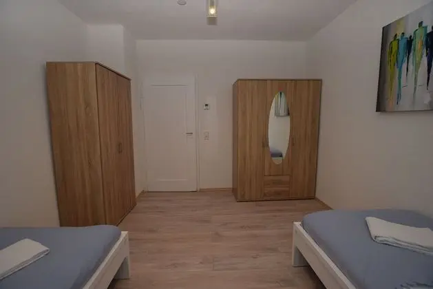 Apart Daire, 2 Yatak Odası (96-00)