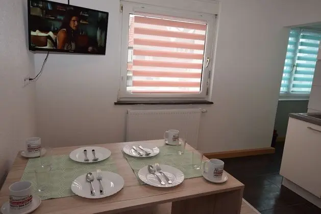 Apart Daire, 2 Yatak Odası (96-00)
